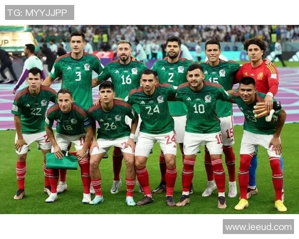 金杯赛精彩对决加拿大迎战强敌墨西哥争夺晋级名额