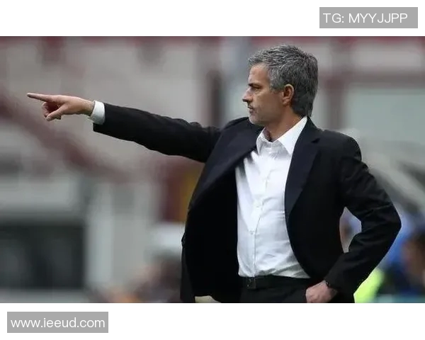 穆里尼奥怒怼解说员！曼联主帅称合同将不再谈判延长