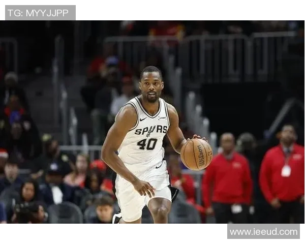 哈里森巴恩斯在NBA赛场上的成长与成就分析